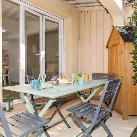 La Petite Yourhosthelper Grimaud